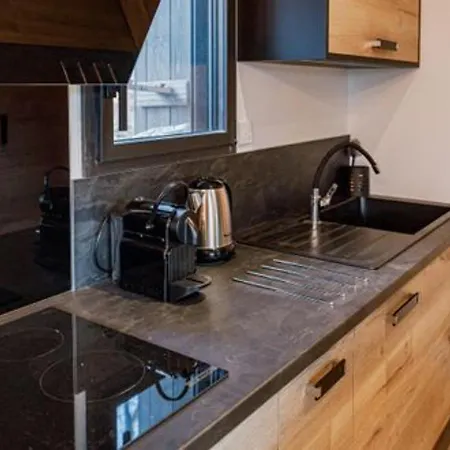 Golf, Bain A Remous, Piscine Et Activites Ludiques : De Luxe Pour 4 Adultes + 2 Enfants - Fr-1-582-368