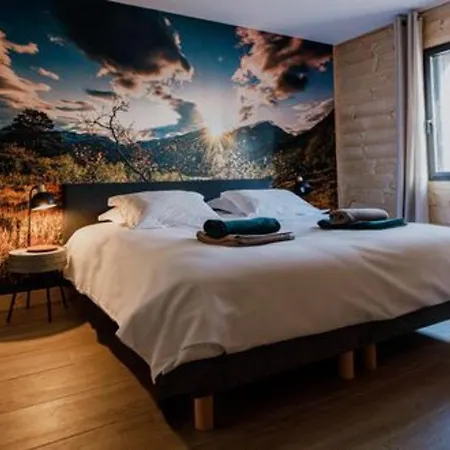 Golf, Bain A Remous, Piscine Et Activites Ludiques : De Luxe Pour 4 Adultes + 2 Enfants - Fr-1-582-368 Vakantiehuis