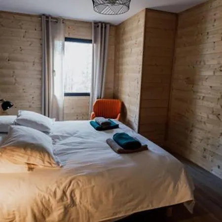 Golf, Bain à Remous, Piscine Et Activités Ludiques : De Luxe Pour 4 Adultes + 2 Enfants - Fr-1-582-368