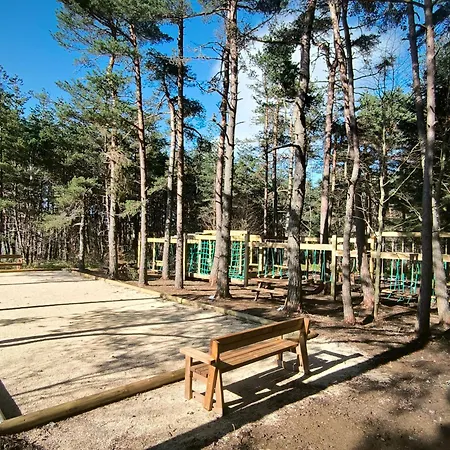 Golf, Bain A Remous, Piscine Et Activites Ludiques : De Luxe Pour 4 Adultes + 2 Enfants - Fr-1-582-368