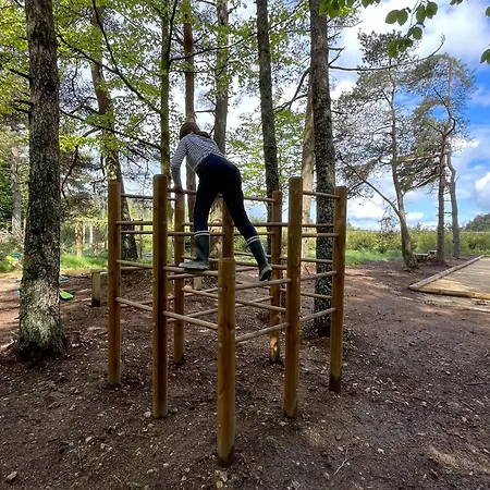 Golf, Bain A Remous, Piscine Et Activites Ludiques : De Luxe Pour 4 Adultes + 2 Enfants - Fr-1-582-368 *